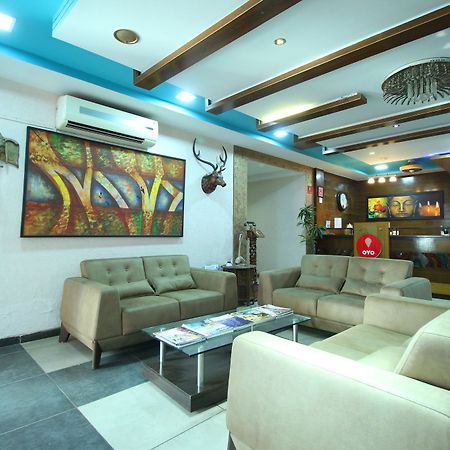 Oyo 4161 Hotel Shailly Inn Ahmedabad Buitenkant foto