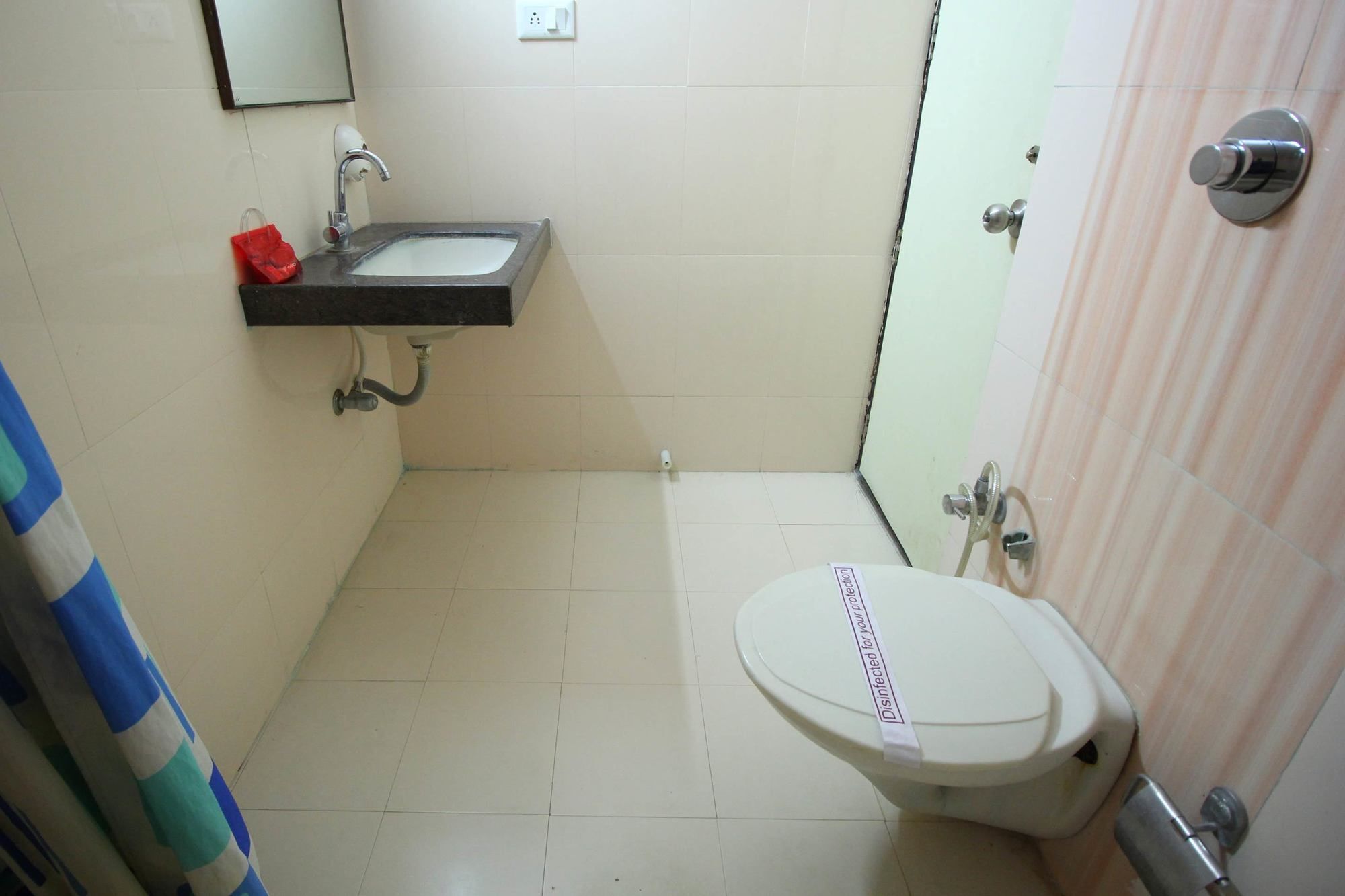 Oyo 4161 Hotel Shailly Inn Ahmedabad Buitenkant foto