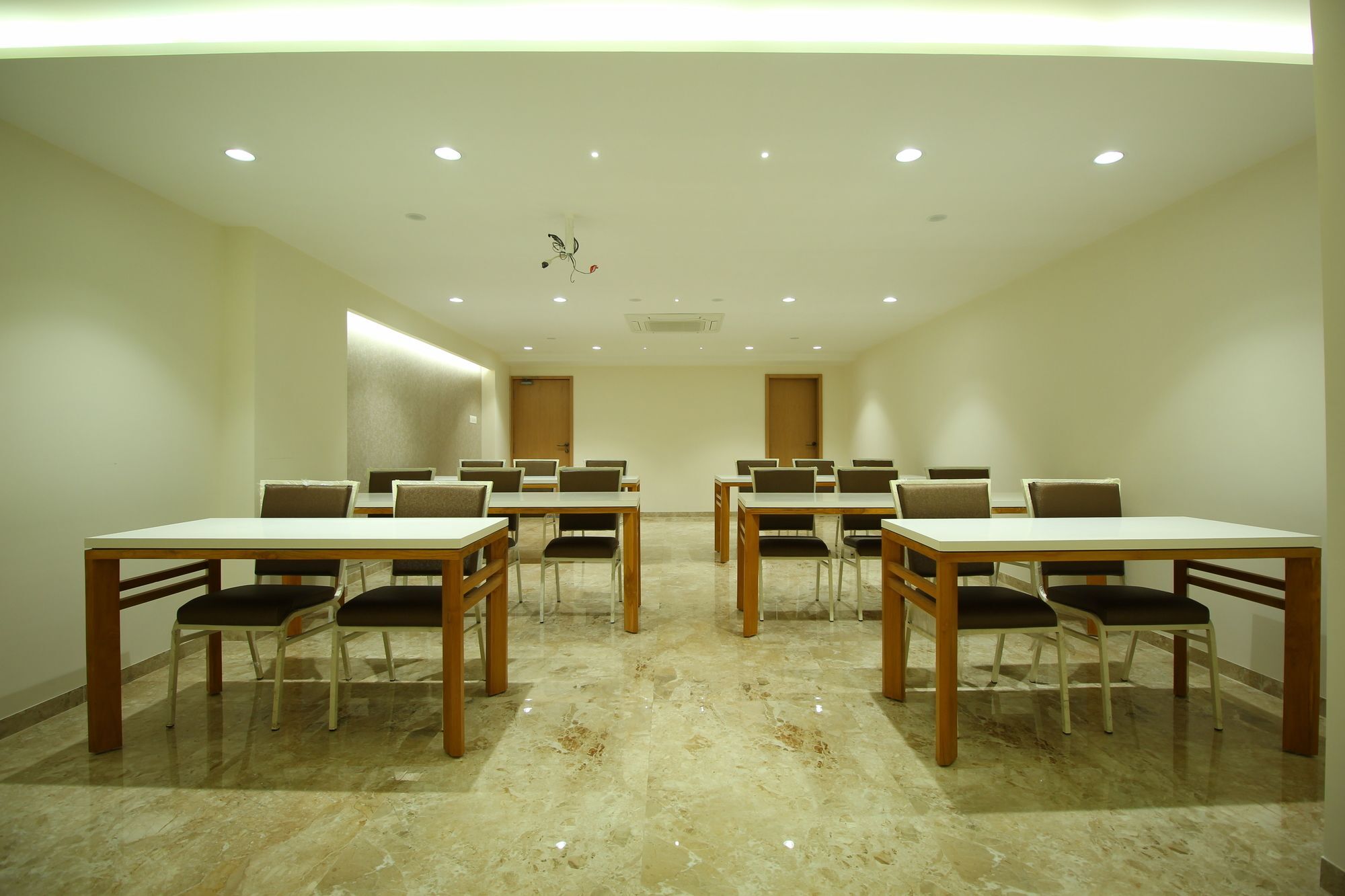 Oyo 4161 Hotel Shailly Inn Ahmedabad Buitenkant foto