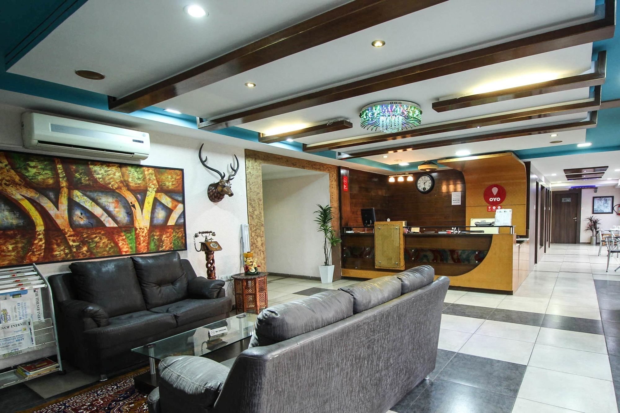 Oyo 4161 Hotel Shailly Inn Ahmedabad Buitenkant foto
